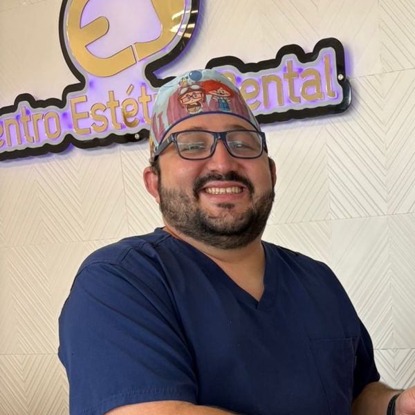 Dr. Carlos Gutiérrez